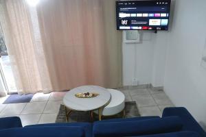 Optimum Stay Self Catering Accommodation - Deluxe Room