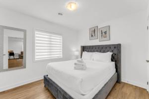 5 Mins to the Falls Brand New Home