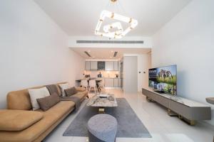 Elegant 2 Bed Beach Front Retreat