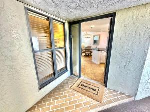 4061 Beachside One