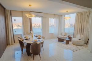 شقة فندقية اطلالة عالنيل بالكامل في قلب القاهرة بجوار الفورسيزون