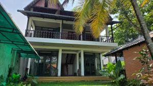 Mango Lantern Villa by Mirth, Kollam