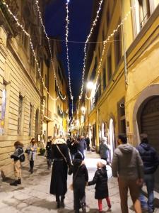 Appartamento Io e Te Cortona centro storico - seconda doccia su romantica corte