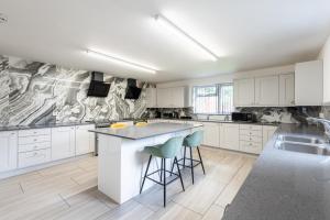 City Centre Room - Walk to Station - Fast Wi-Fi