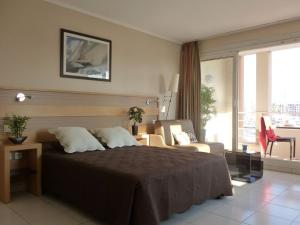 Studio vue exceptionnelle sur Port Frejus