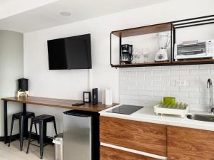 Terrazo Studio 3 blocks from Central Park