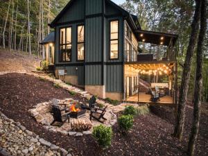 Mountain Lux Lodge Views Hot Tub & Firepits