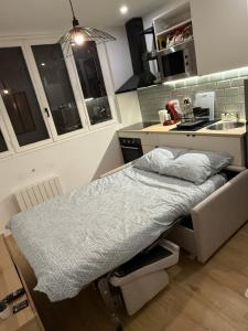 Séjour lumineux et moderne aux portes de Paris