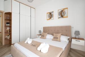 RANA Apartment - Modern & Sunny Flat near Durres Center & Beach