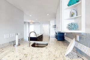 Sea Colony - 405S Edgewater House Rd