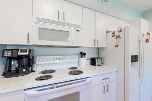 Sea Colony - 56049 Pinewood Dr