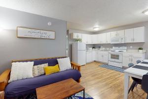 Jocelyn Manor Unit 85