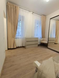 Апартаменты центр возле Соборной площади