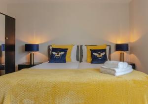 Contractor Stay Hatfield with Free Parking Sleeps 4