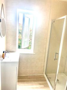 Entire Apartment in Pretty Coastal Village