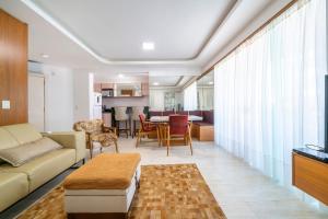 Aluguel Apartamento 2 quartos vista mar BombasSC