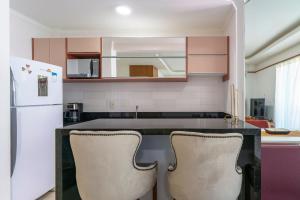 Aluguel Apartamento 2 quartos vista mar BombasSC