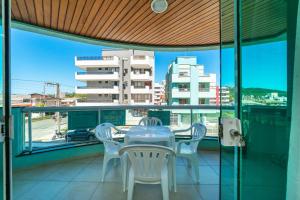 Aluguel Apartamento 2 quartos vista mar BombasSC