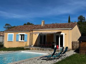 Maison proches sites, Chauvet, vallon