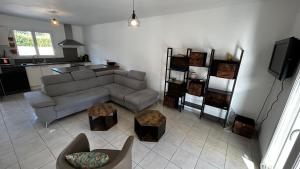 Maison proches sites, Chauvet, vallon