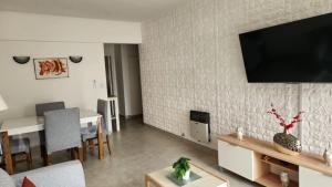 2 amb amplio con balcón