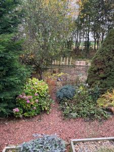 Little Velvet Hall Character Cottage