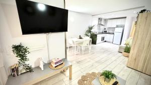 Sur y Sol Junto al Mar by Deihu Experiences