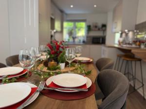 Birmingham City Centre Lrg House - Sleeps 10 - Free Driveway Parking