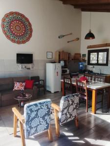 A Casa Amarela -Edícula Gaivota -Conforto e tranquilidade próximo ao mar