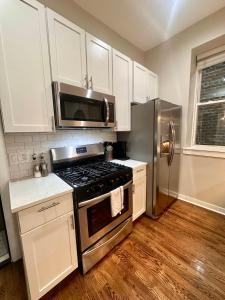 Flexhome West Town 2BR Duplex Apt T2