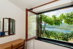 Apartments with parking space Rabac, Labin - 12107