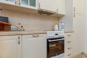 Apartments with parking space Zavode, Omis - 12075