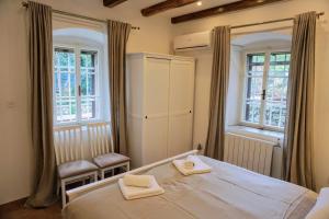 Seaside house with a swimming pool Osor, Losinj - 12230