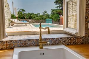 Seaside house with a swimming pool Osor, Losinj - 12230