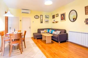 Family friendly house with a swimming pool Dugobabe, Zagora - 12617