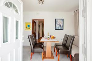 Apartments with parking space Vodice - 12721