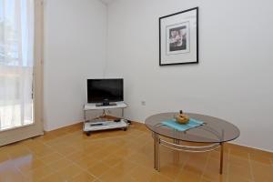 Apartments with parking space Klenovica, Novi Vinodolski - 20174