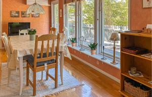 Amazing Home In Fjälkinge