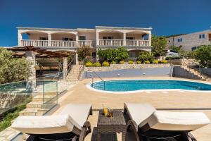 Seaside apartments with a swimming pool Prizba, Korcula - 10056