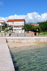 Apartments by the sea Barbat, Rab - 11797