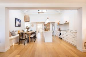 Waterfront On Wattle