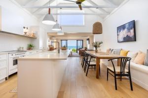 Waterfront On Wattle