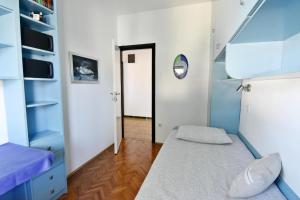 Apartments with parking space Umag - 20421