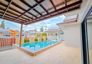 Luekpanee pool villa pranburi paknampran