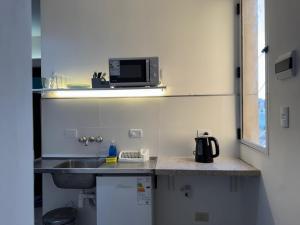 Ventanas al Palacio Barolo, Avenida de Mayo