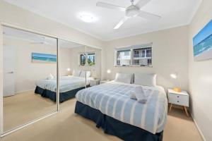 Coolum Terrace Retreat, Beach, Cafes, Shops