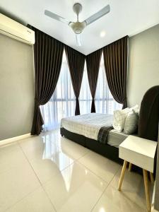 Dpristine 3 bedder sea view opp legoland and medini