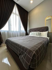 Dpristine 3 bedder sea view opp legoland and medini
