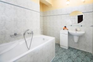 Classic Triple Room room in Penzion Rossini
