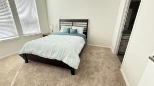 Oasis Lakeside place Near Frisco 2bd-2ba Sleep 6